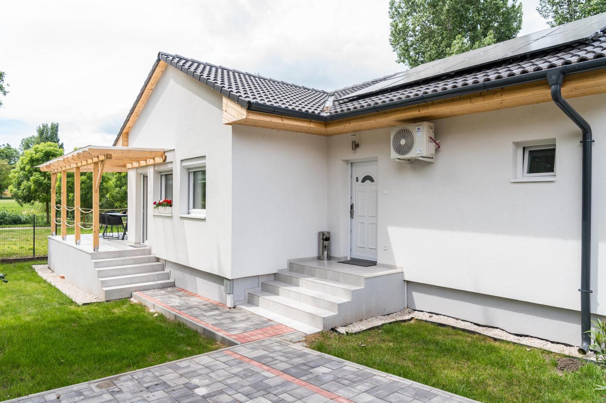 Balatonic Lemon Apartmanhaz 시오포크 외부 사진